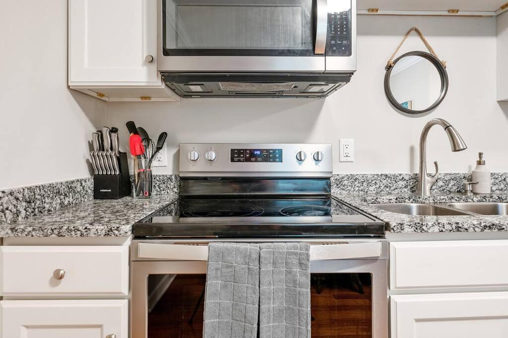 Apartamento * Lux Modern Retreat * Downtown * King Beds * Durham Exterior foto